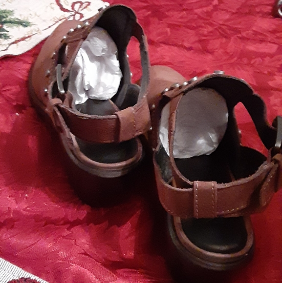 Ladies mules - Picture 2 of 3